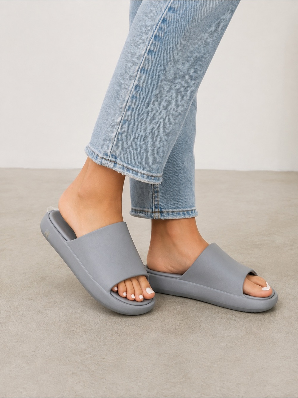 NWT J/Slides Squish Gray EVA Sandals, Size 10